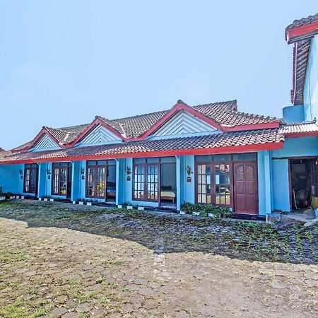 Capital O 91644 Loka Hause Otel Salatiga Dış mekan fotoğraf
