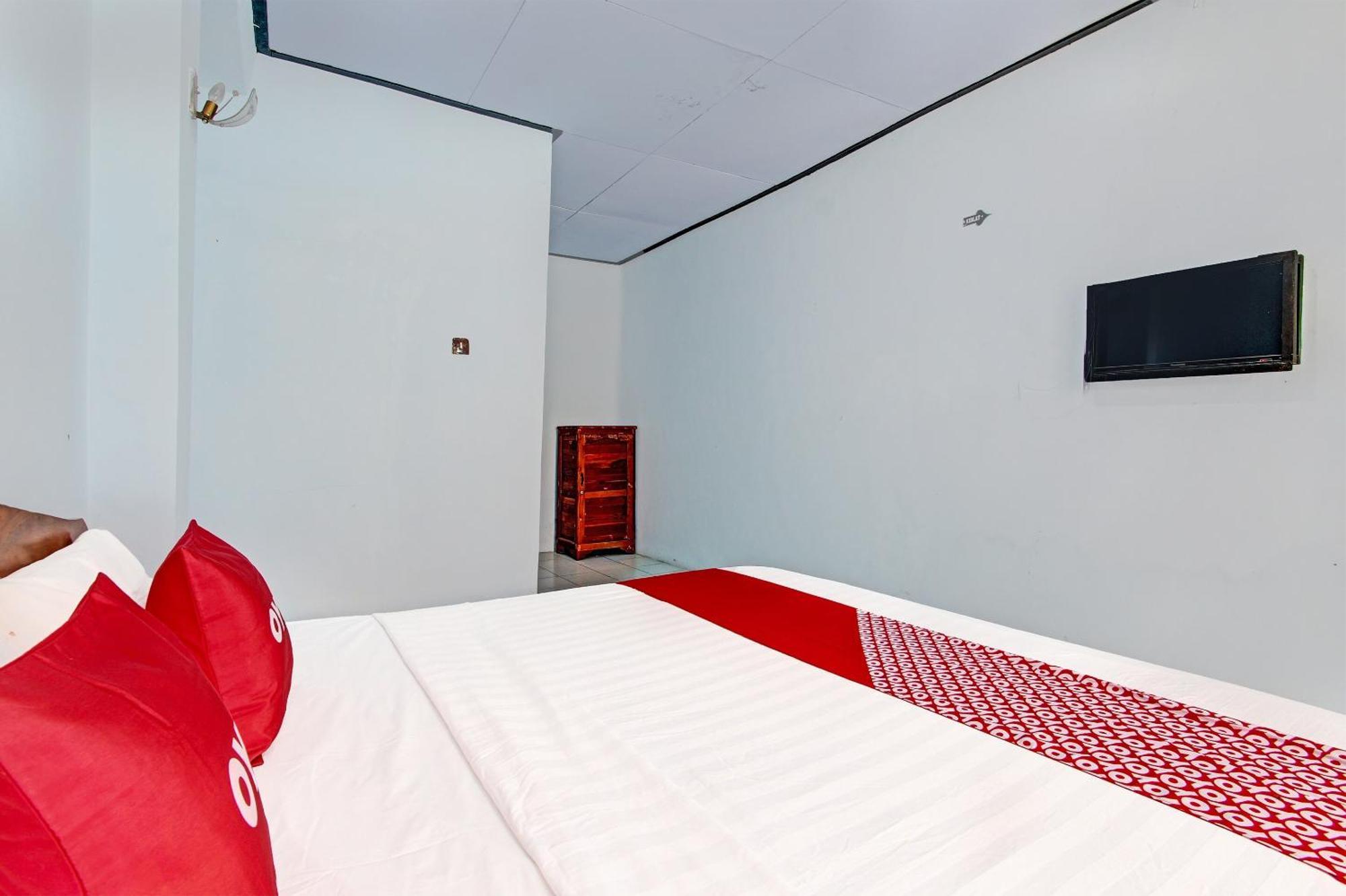 Capital O 91644 Loka Hause Otel Salatiga Dış mekan fotoğraf
