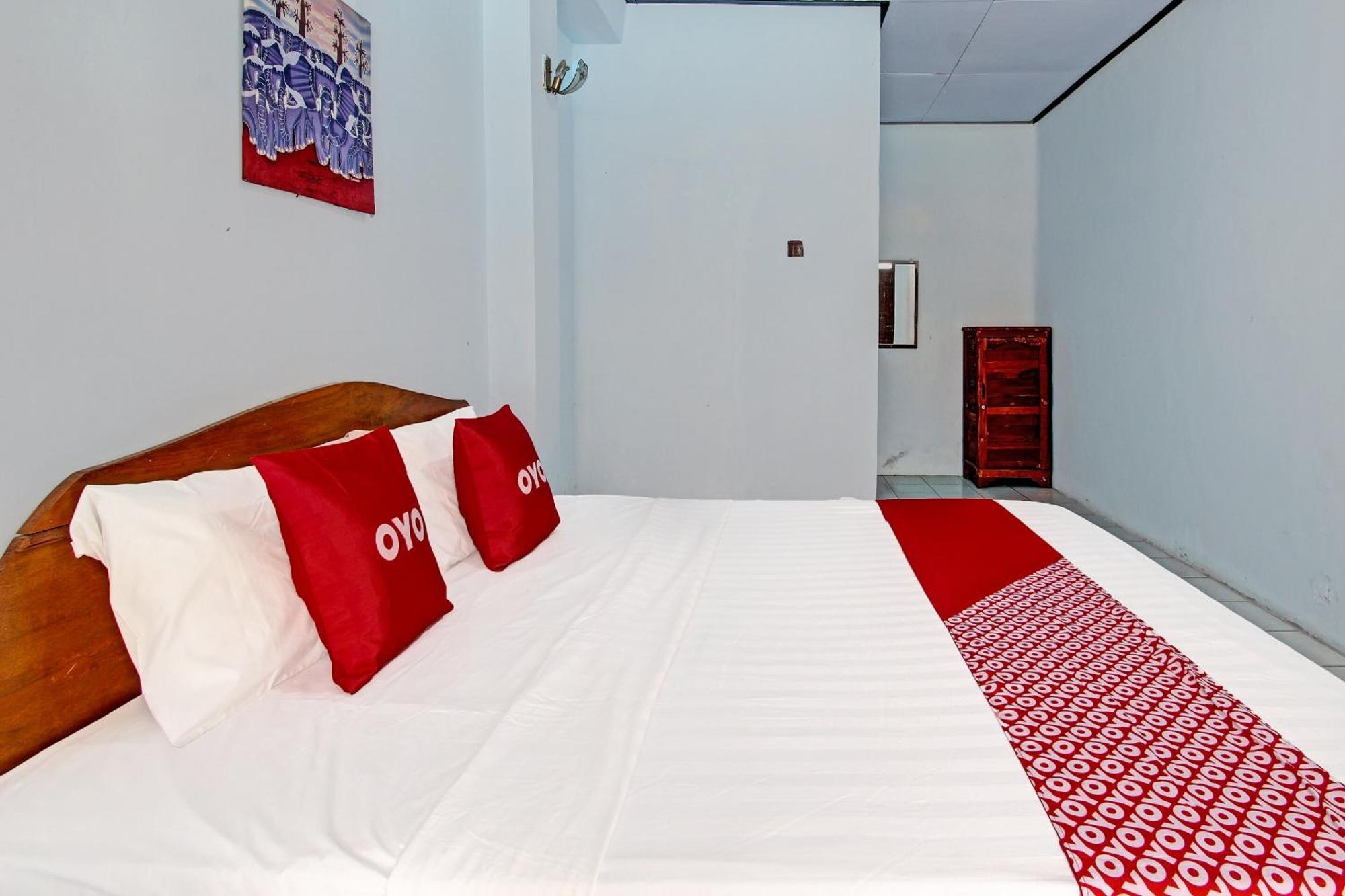 Capital O 91644 Loka Hause Otel Salatiga Dış mekan fotoğraf