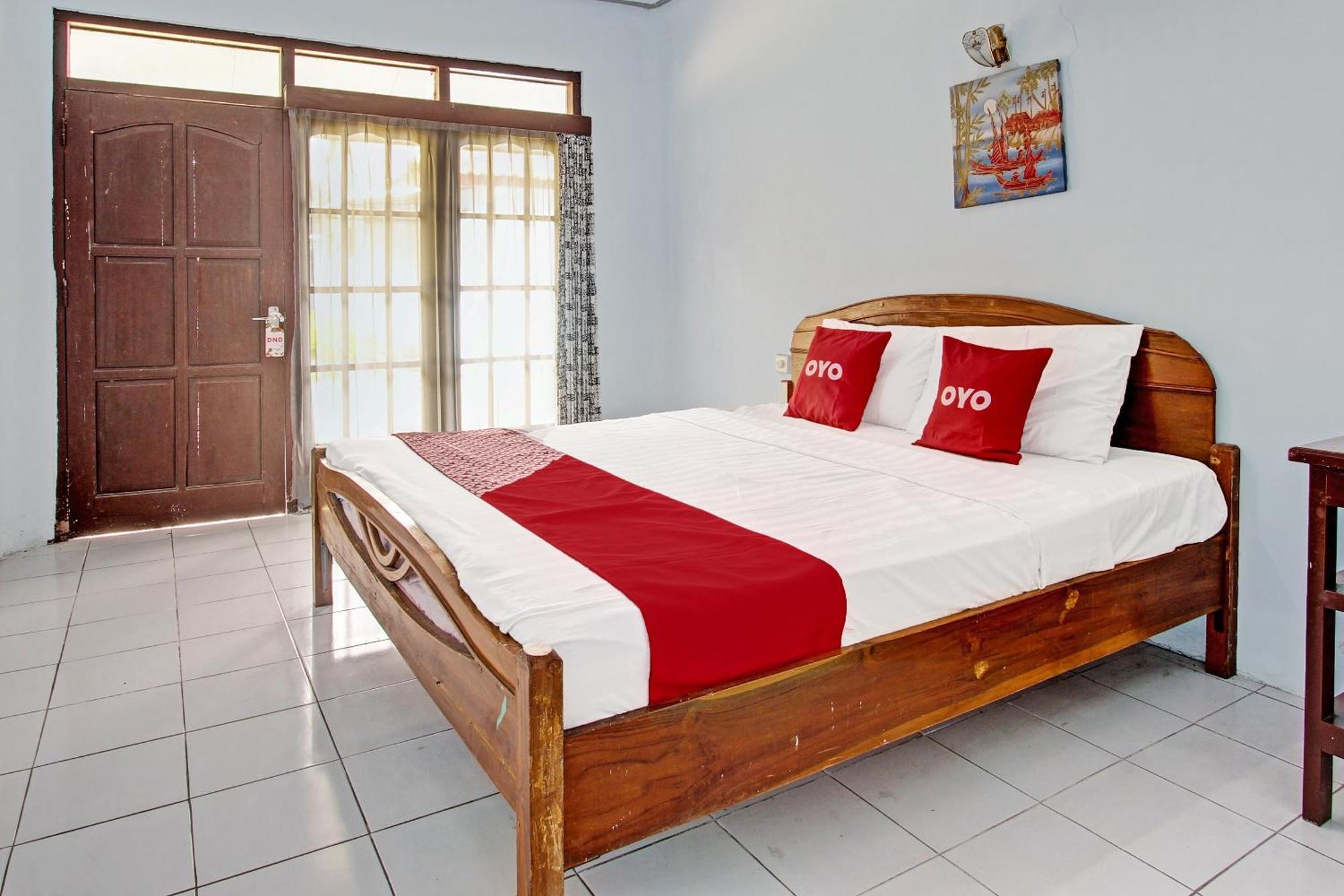 Capital O 91644 Loka Hause Otel Salatiga Dış mekan fotoğraf